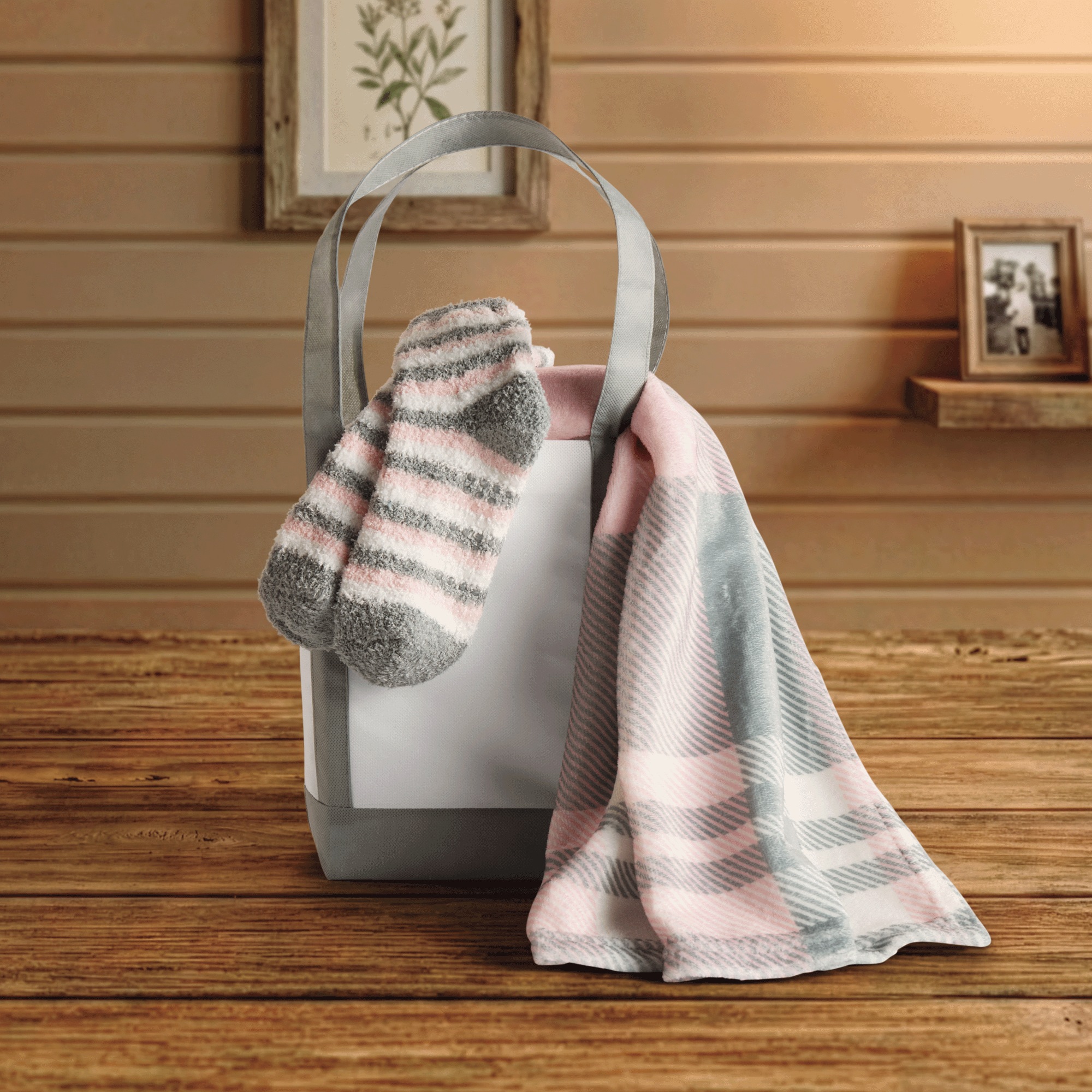 Tote, Throw & Socks Gift Set, Rose Plaid, large