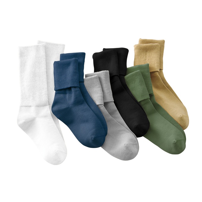 6 Pair of Seamless Socks, , large